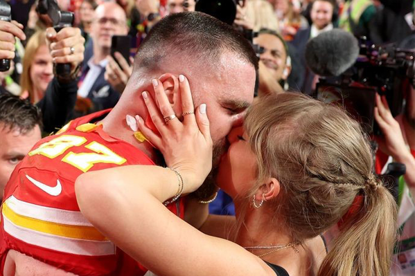 The Sweet Love Story of Taylor Swift and Travis Kelce